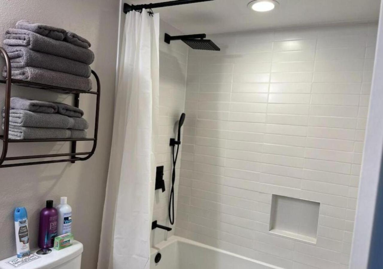 Magicwayvillas Mick's Clockhouse Pool & - Walk To Disneyland Holiday home Anaheim