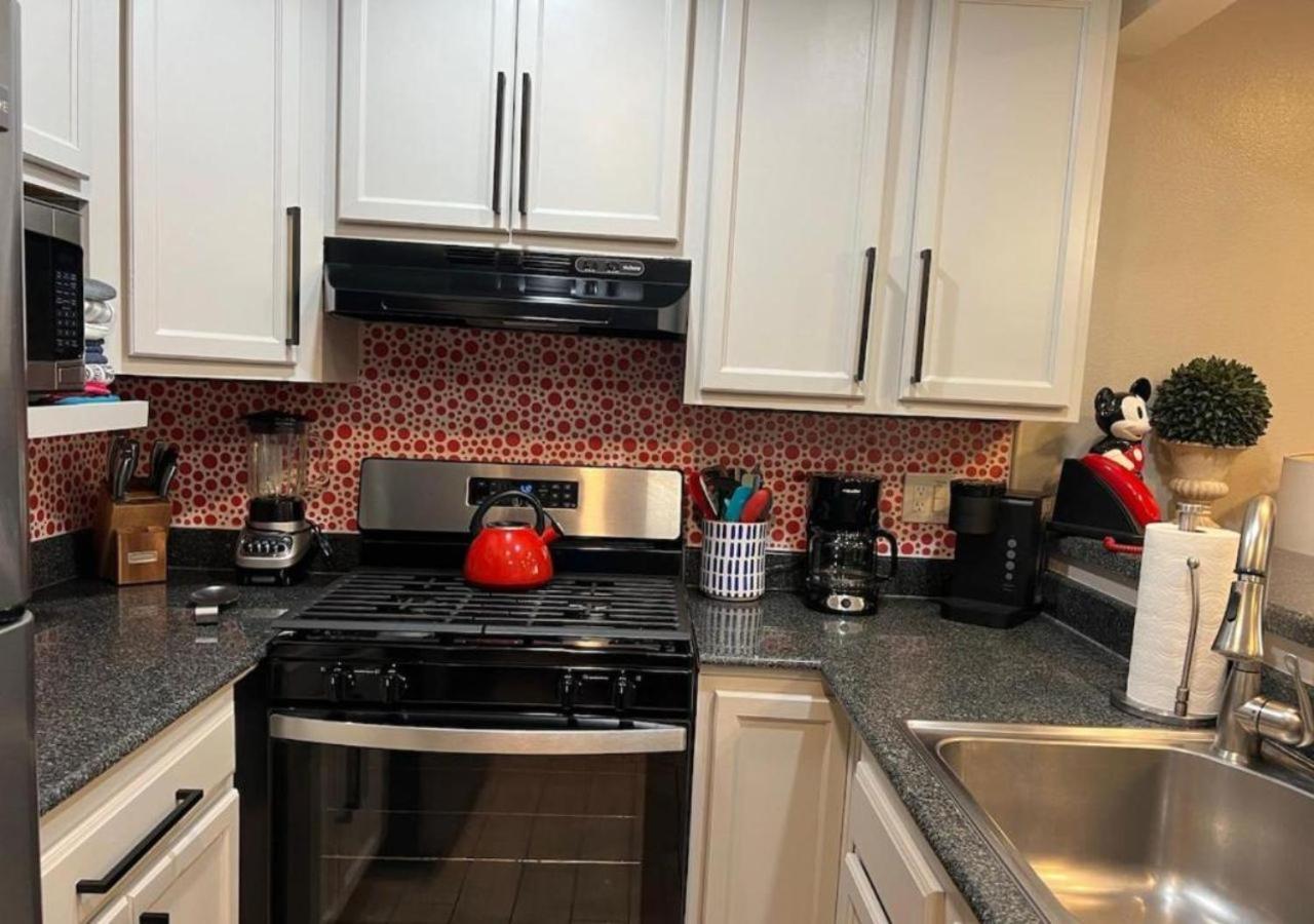 Holiday home Magicwayvillas Mick's Clockhouse Pool & - Walk To Disneyland Anaheim