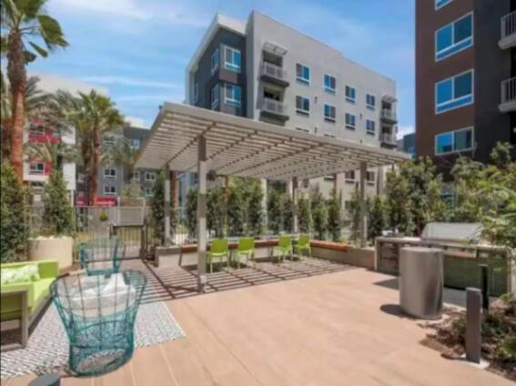 Apartment Spacious 2 Bedroom Near Disneyland And Convention Center