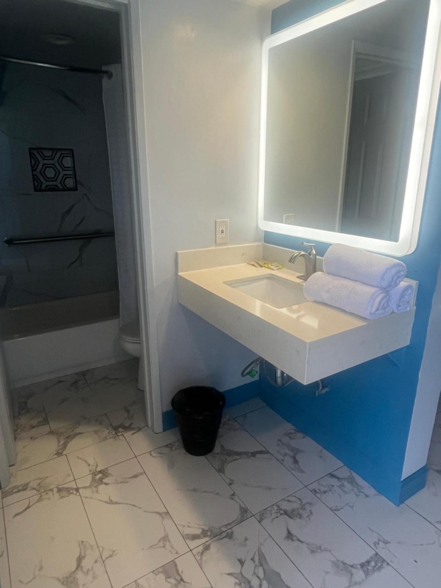 Hotel Travel Anaheim