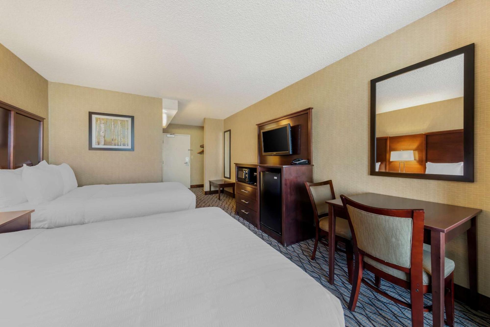 Clarion Hotel