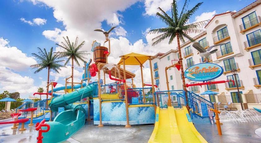 Courtyard Theme Park Entrance Hotel