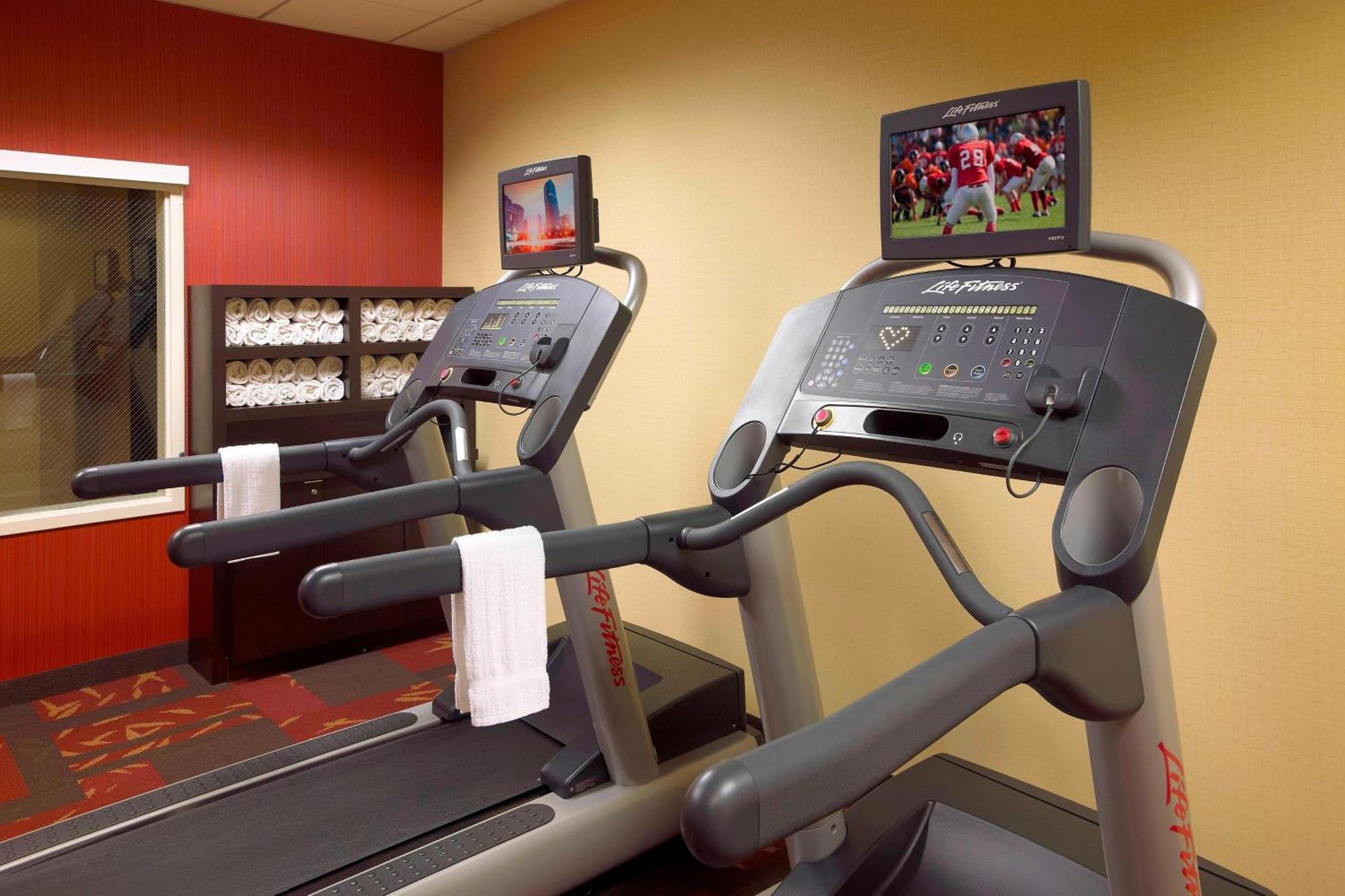 Courtyard By Marriott Resort/convention Center Hotel 3*