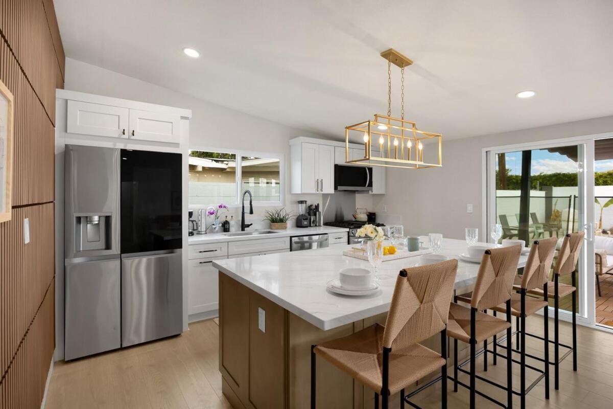 Stylish 5 Bedroom With Pool Near - Luxury Family Retreat Villa Anaheim
