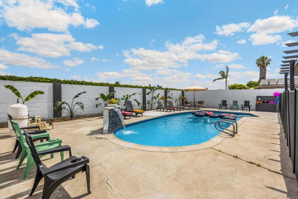 Stylish 5 Bedroom With Pool Near - Luxury Family Retreat Anaheim