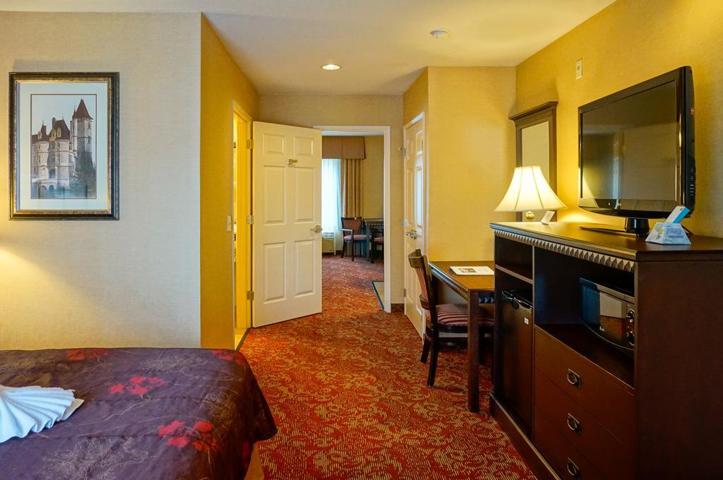 Hotel Castle And Anaheim