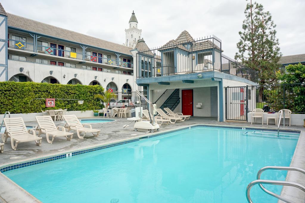 Hotel Castle And