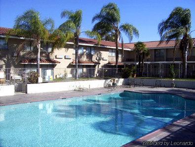 6 - Hills, Ca Hotel