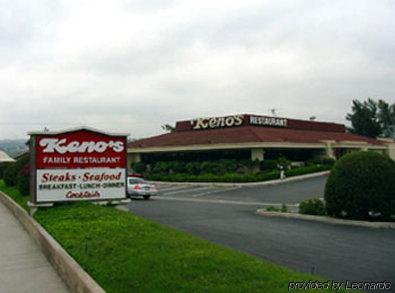 6 - Hills, Ca Hotel 2*