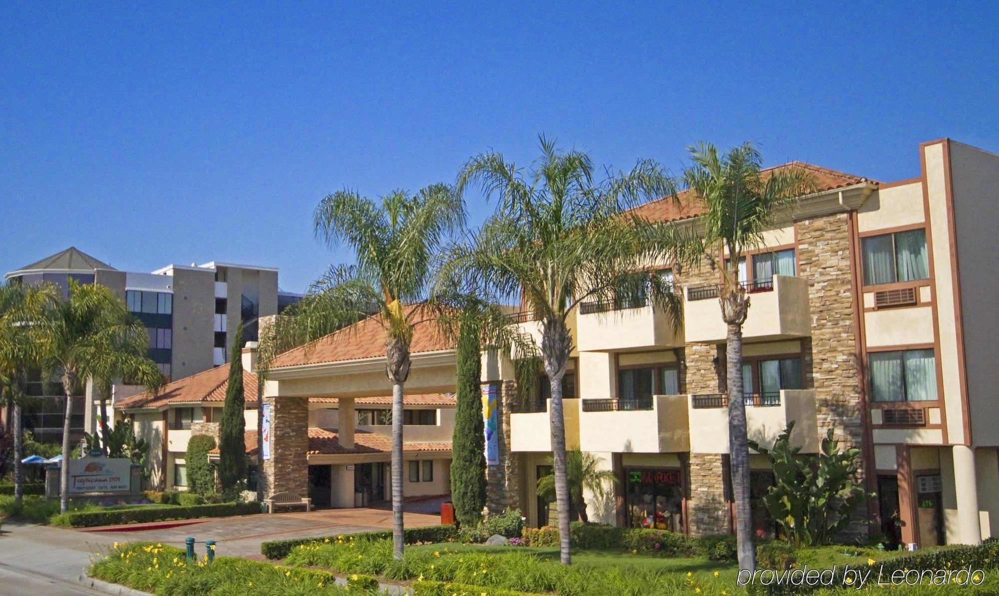 Hotel Tropicana &