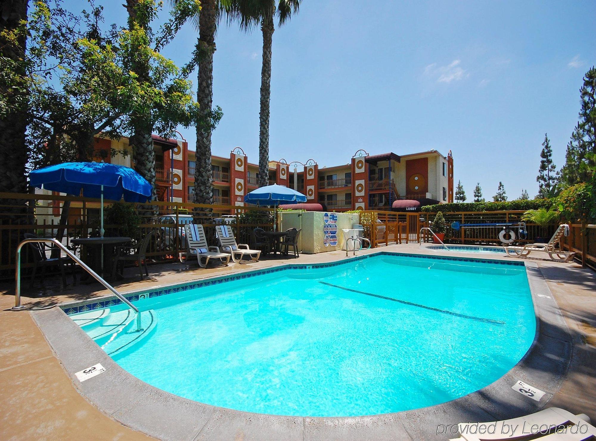 Hotel Western Courtesy - At The Park 3*