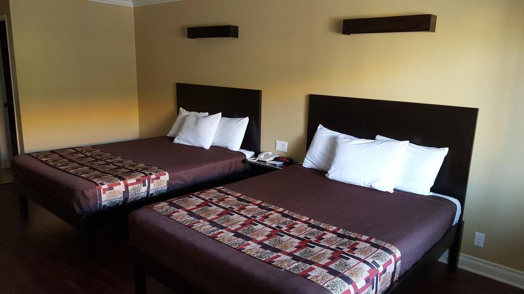 Motel Astoria & 2*