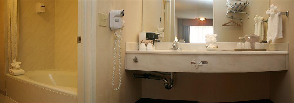 Tropicana & 3* Anaheim