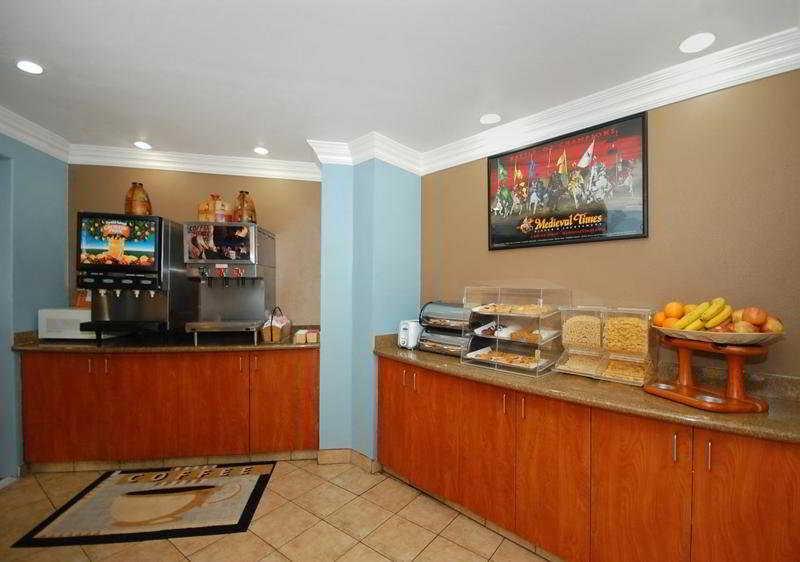 6-anaheim, Ca - Convention Center Hotel 2*