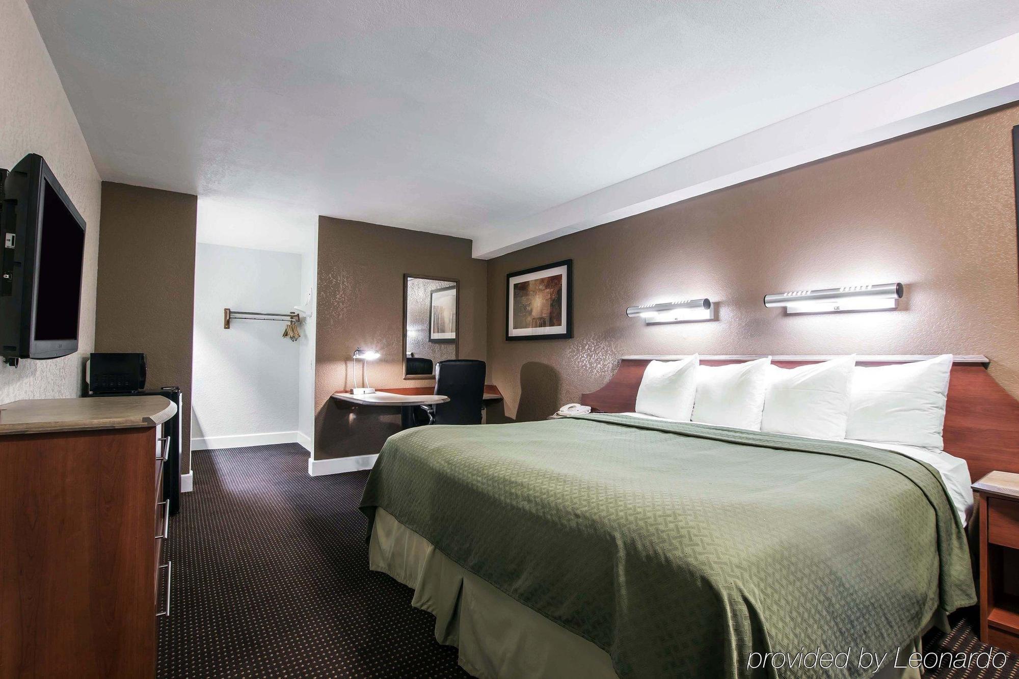 6-anaheim, Ca 2* Anaheim