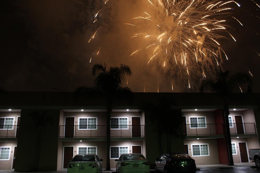 Budget Near Disneyland Drive Anaheim