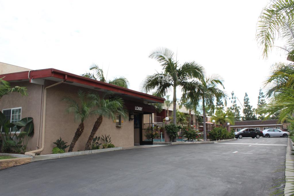 Budget Near Disneyland Drive Anaheim