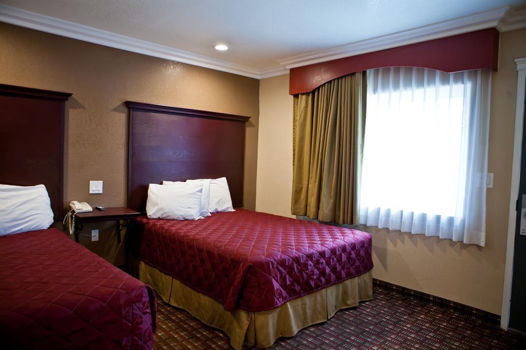 Budget Near Disneyland Drive Hotel