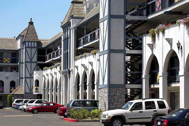 Hotel Castle And Anaheim