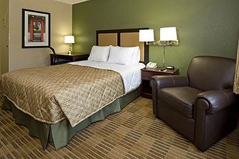Extended - Yorba Linda Hotel 2*