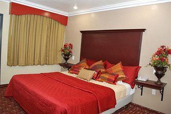 Budget Near Disneyland Drive Hotel 2*