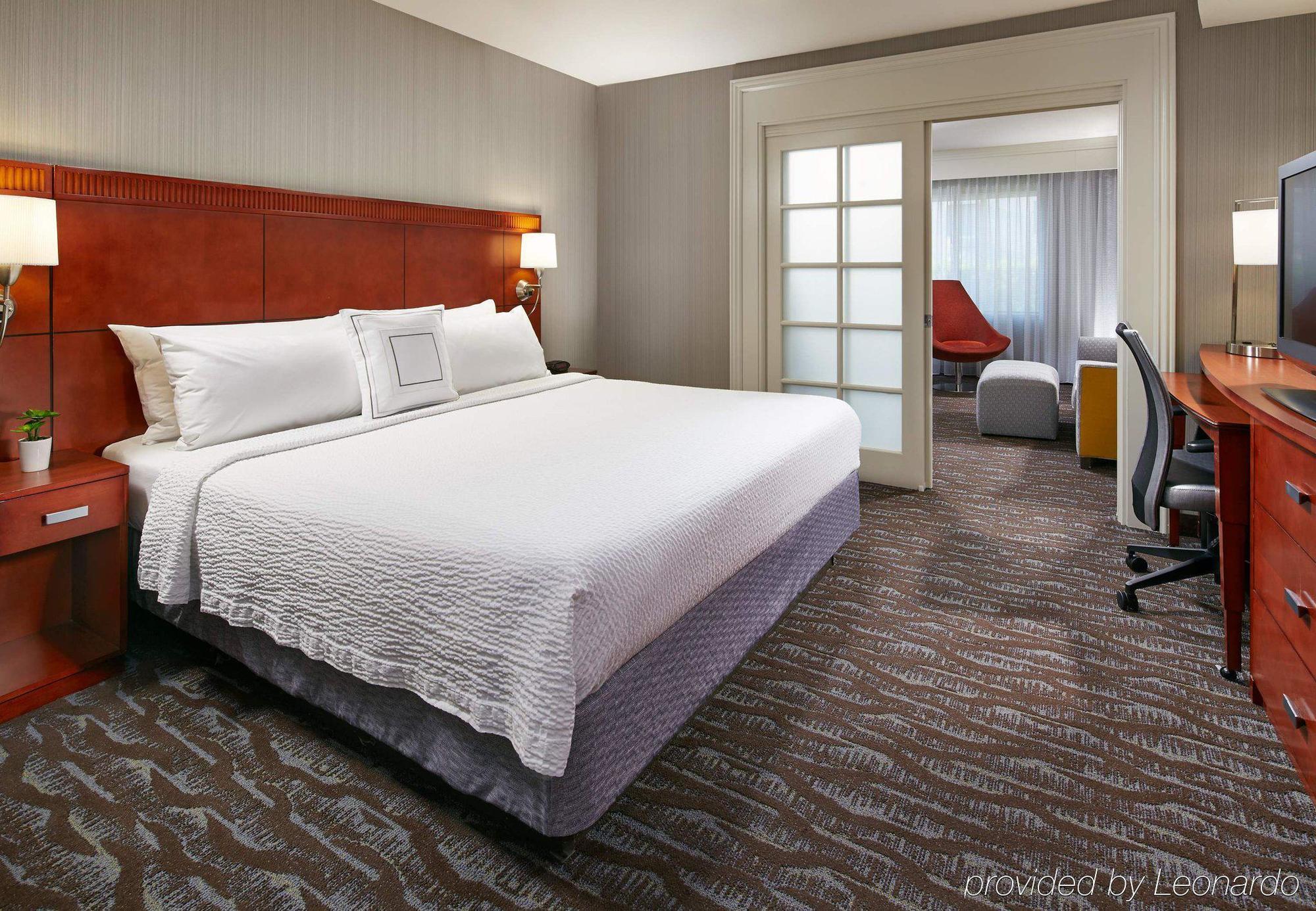 Courtyard By Marriott Resort/convention Center Hotel
