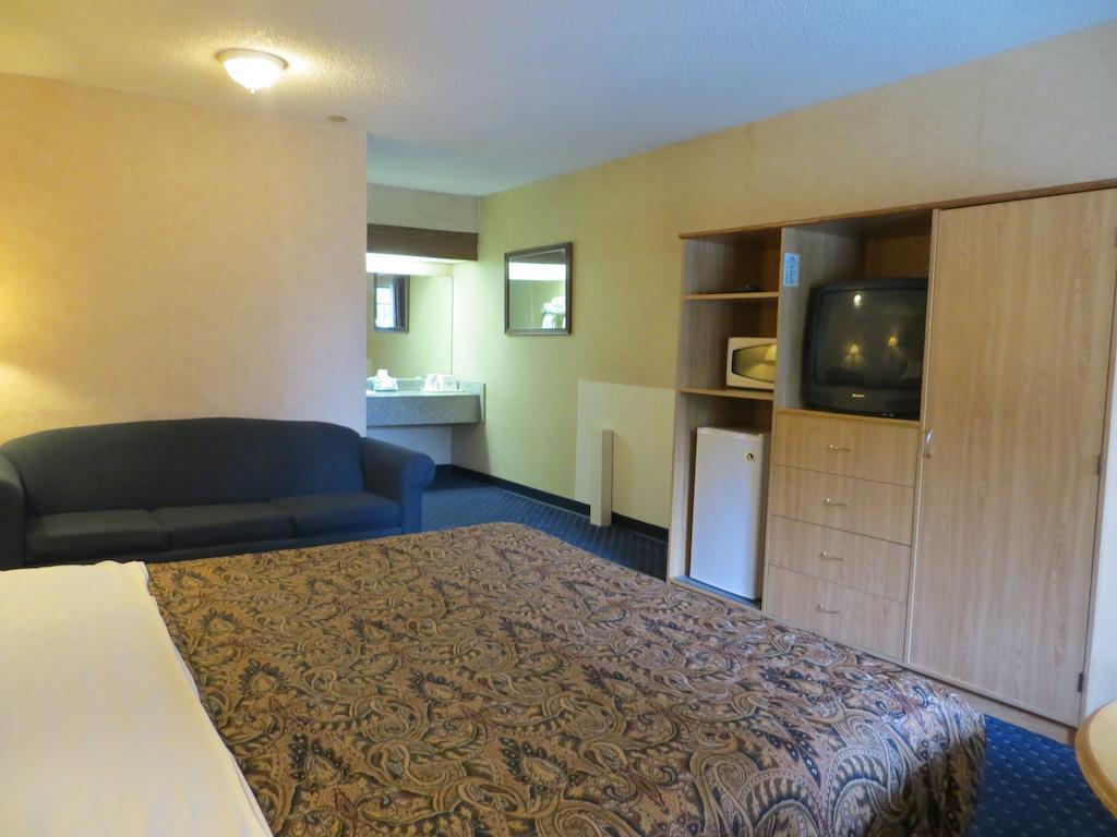 Days By Wyndham West Hotel 2*