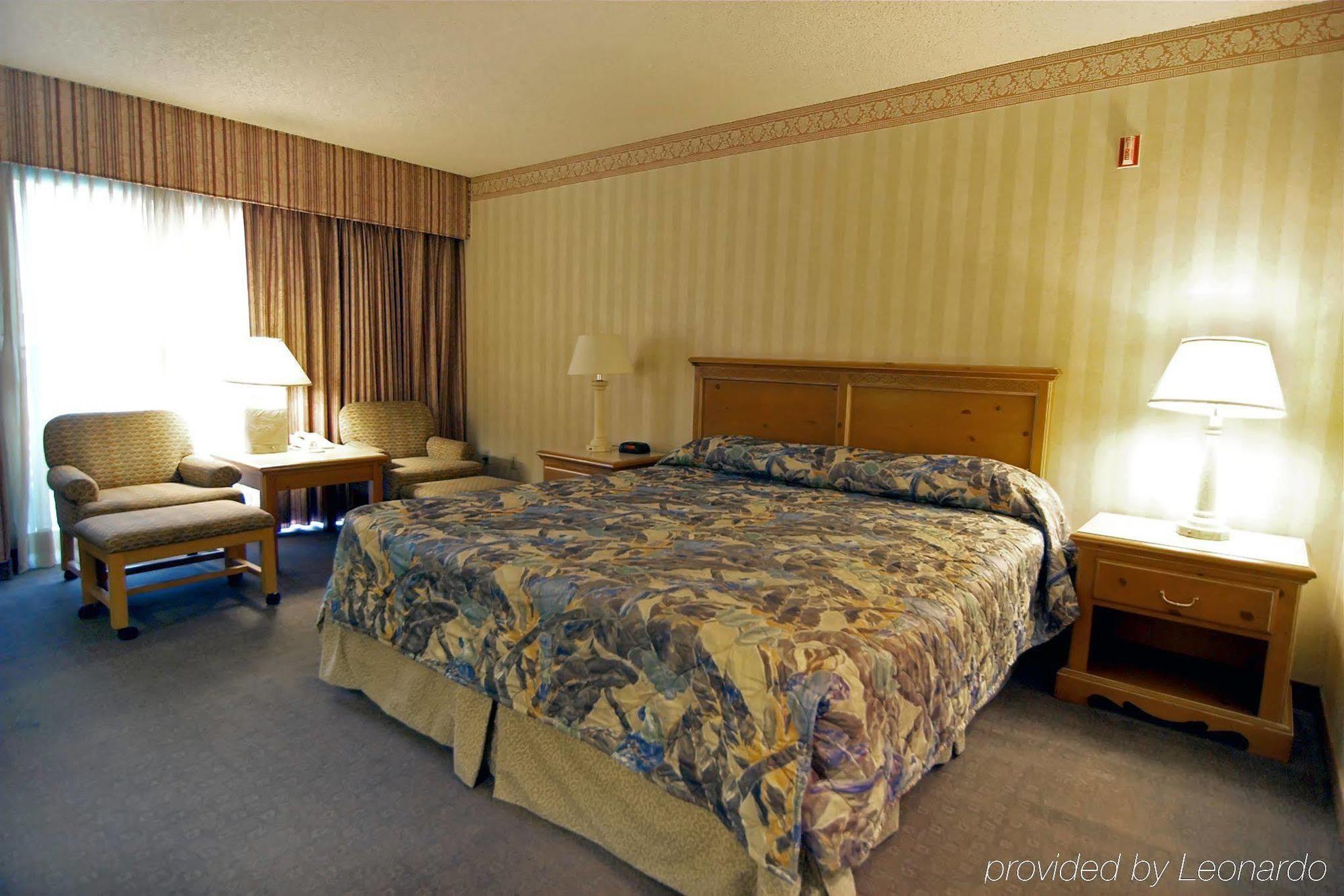 6 - Hills, Ca Hotel 2*