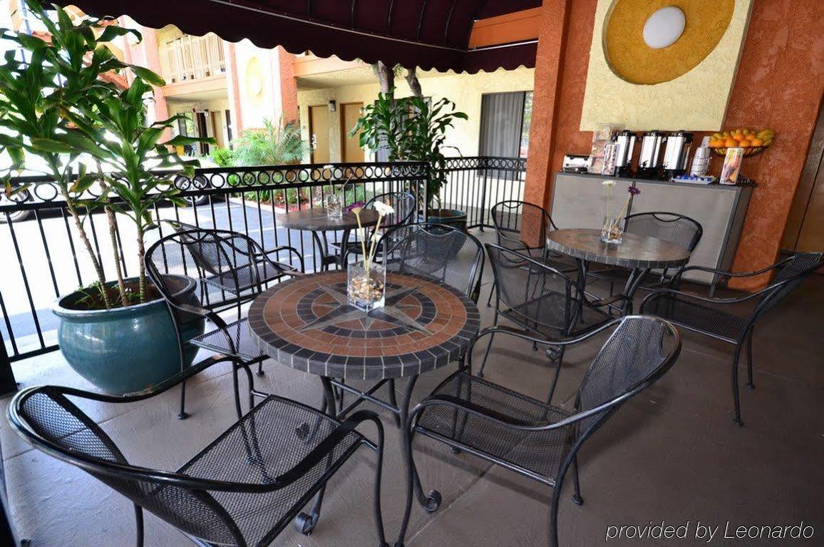 Hotel Western Courtesy - At The Park Anaheim