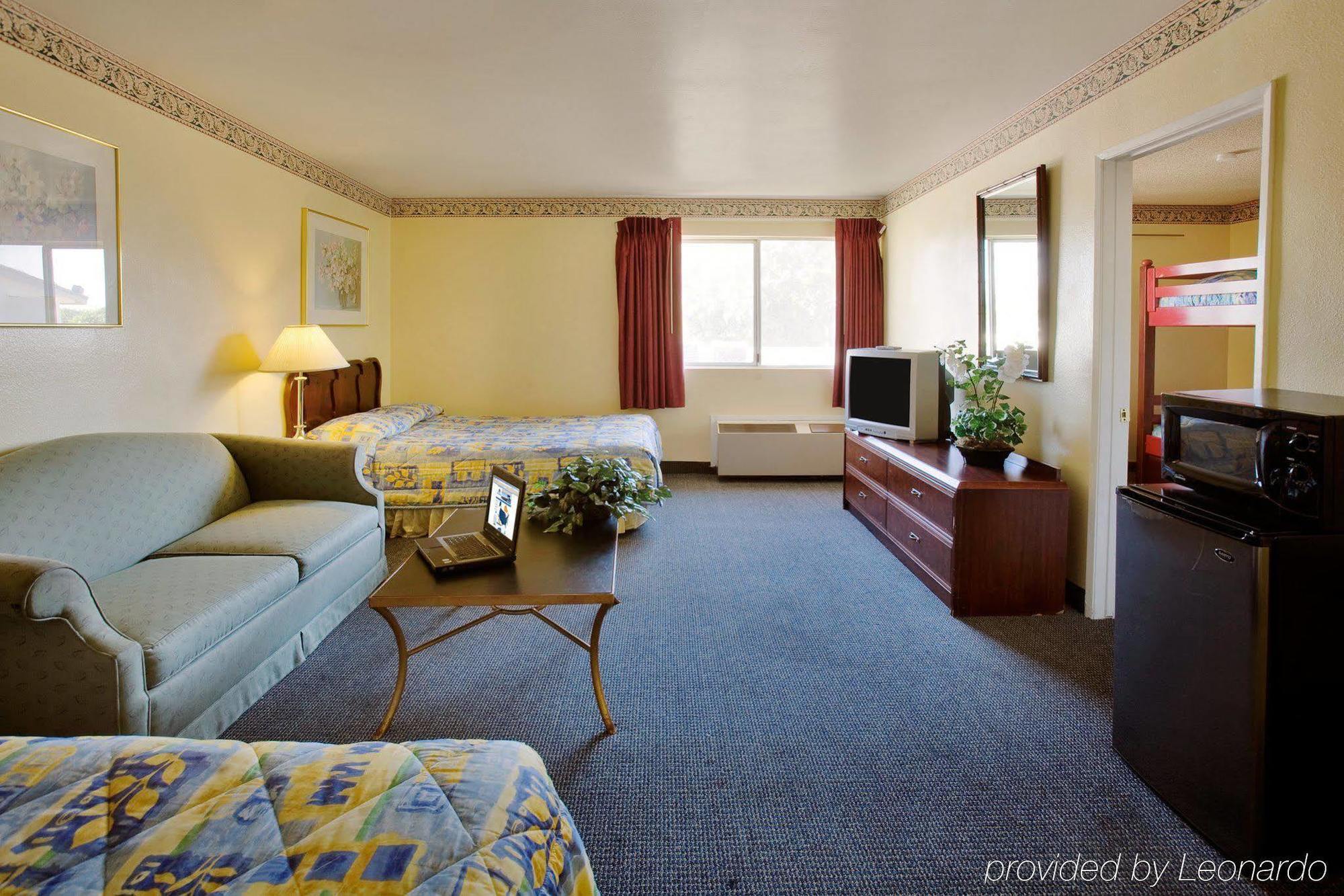 Astoria & Motel Anaheim