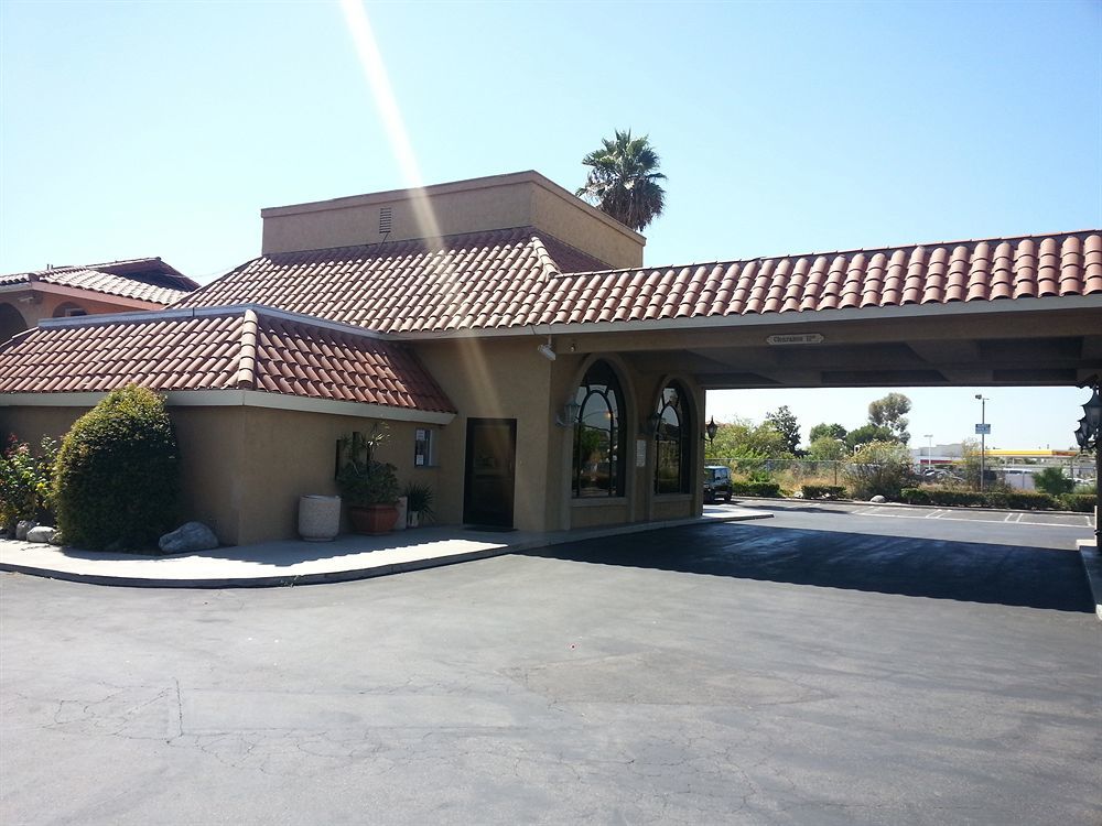 Hotel 6 - Hills, Ca 2*