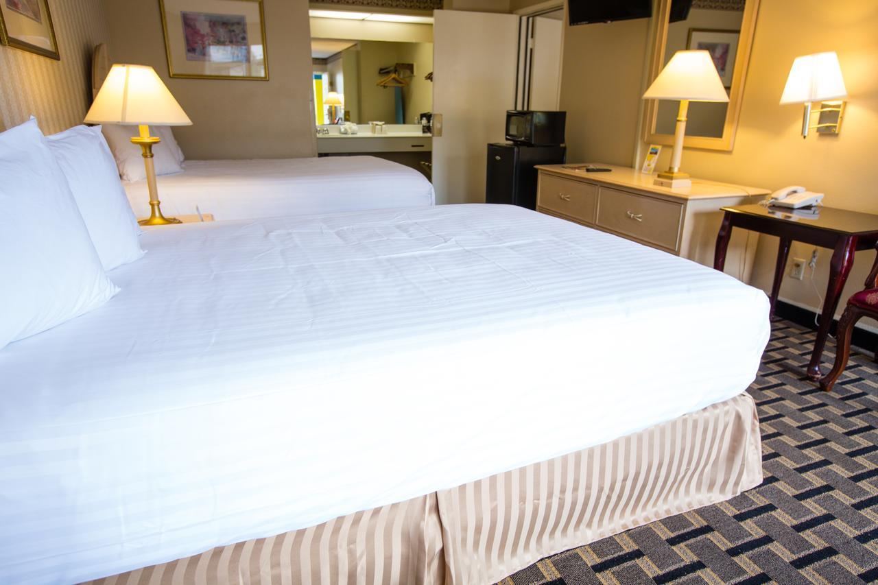 Carriage Hotel