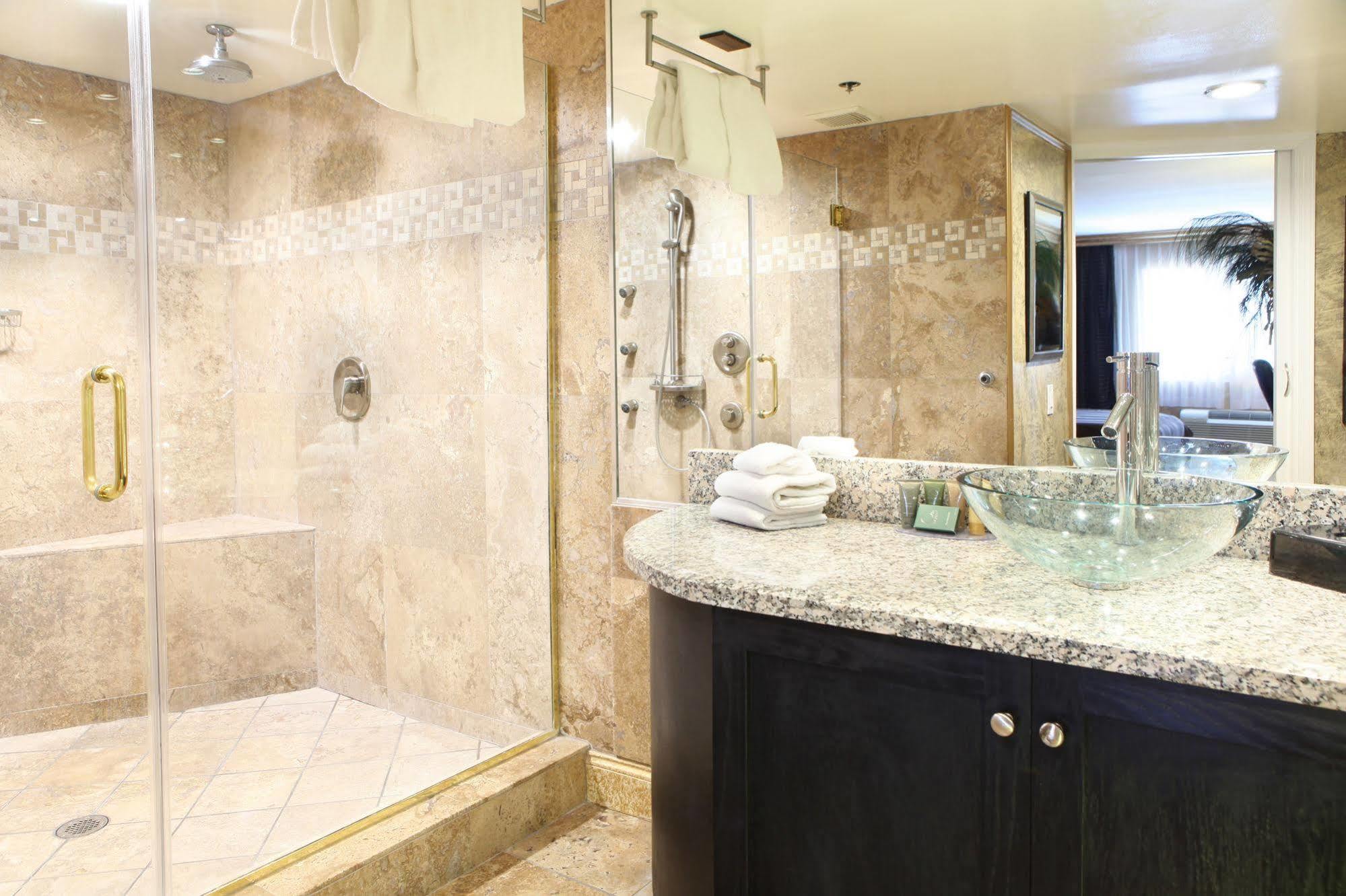 Hotel Four Points By Sheraton 4*