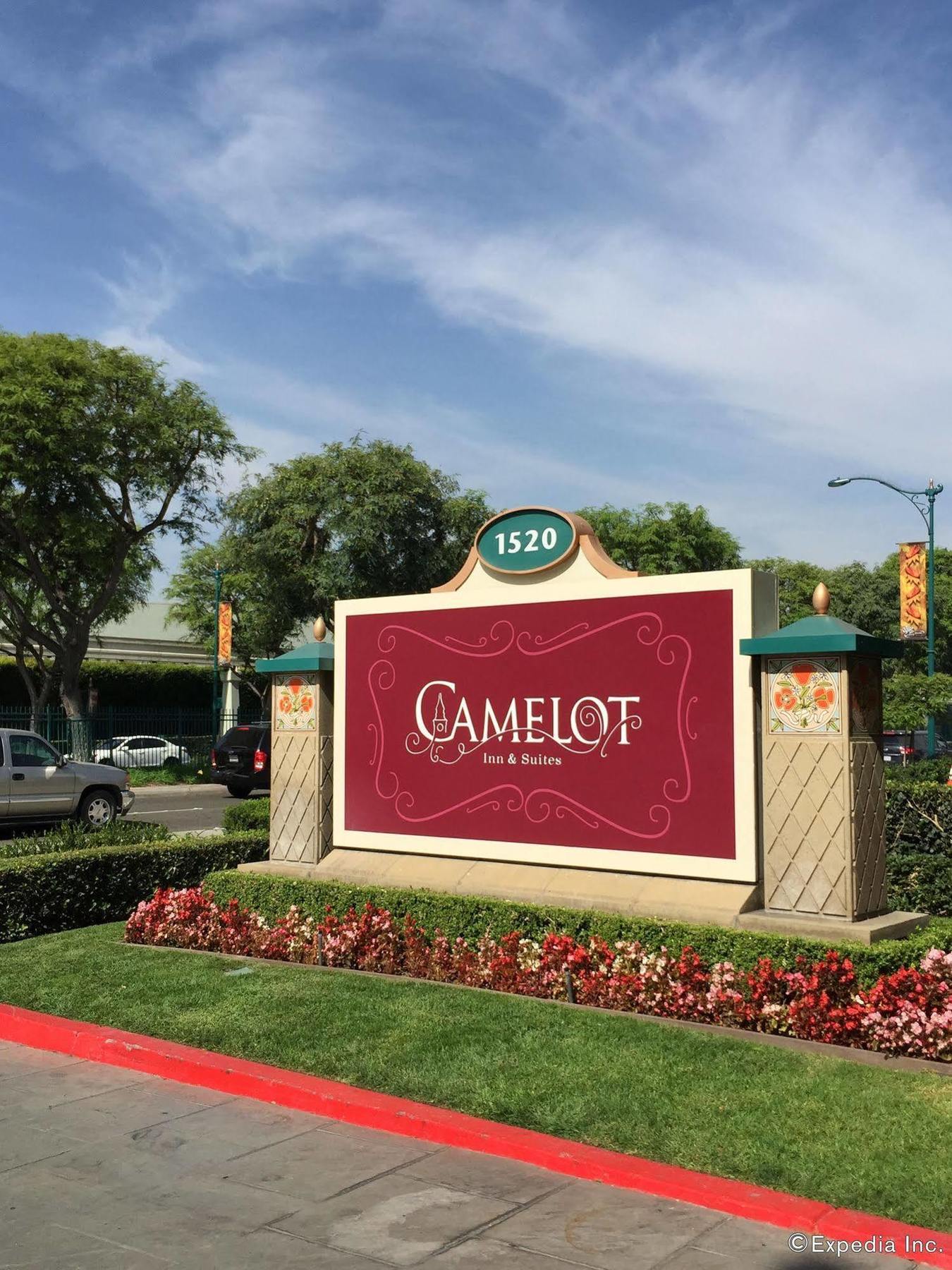 Camelot & Hotel 3*