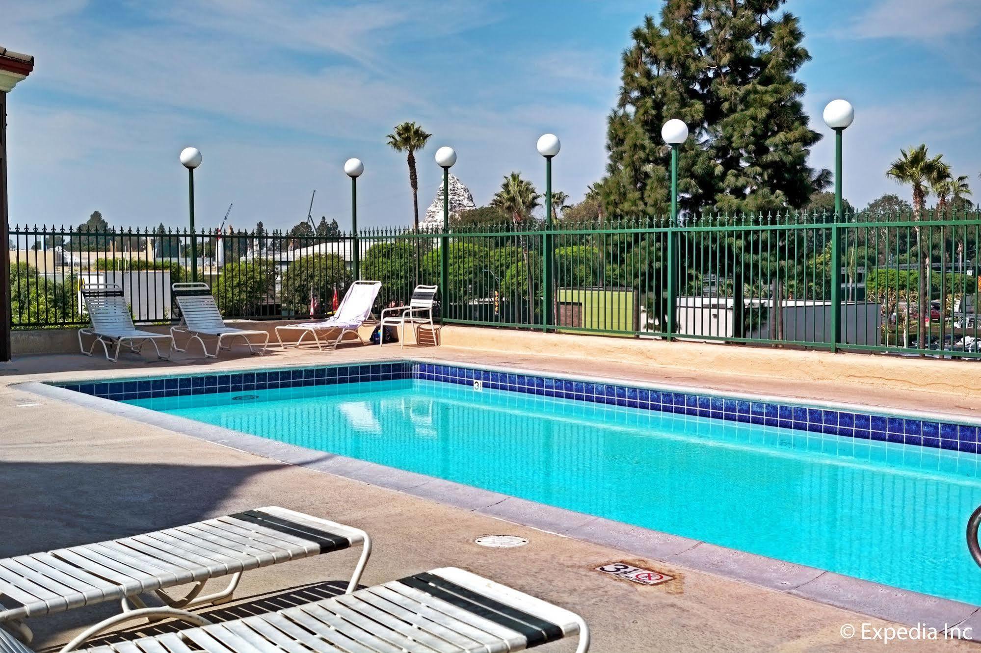 Camelot & Hotel Anaheim