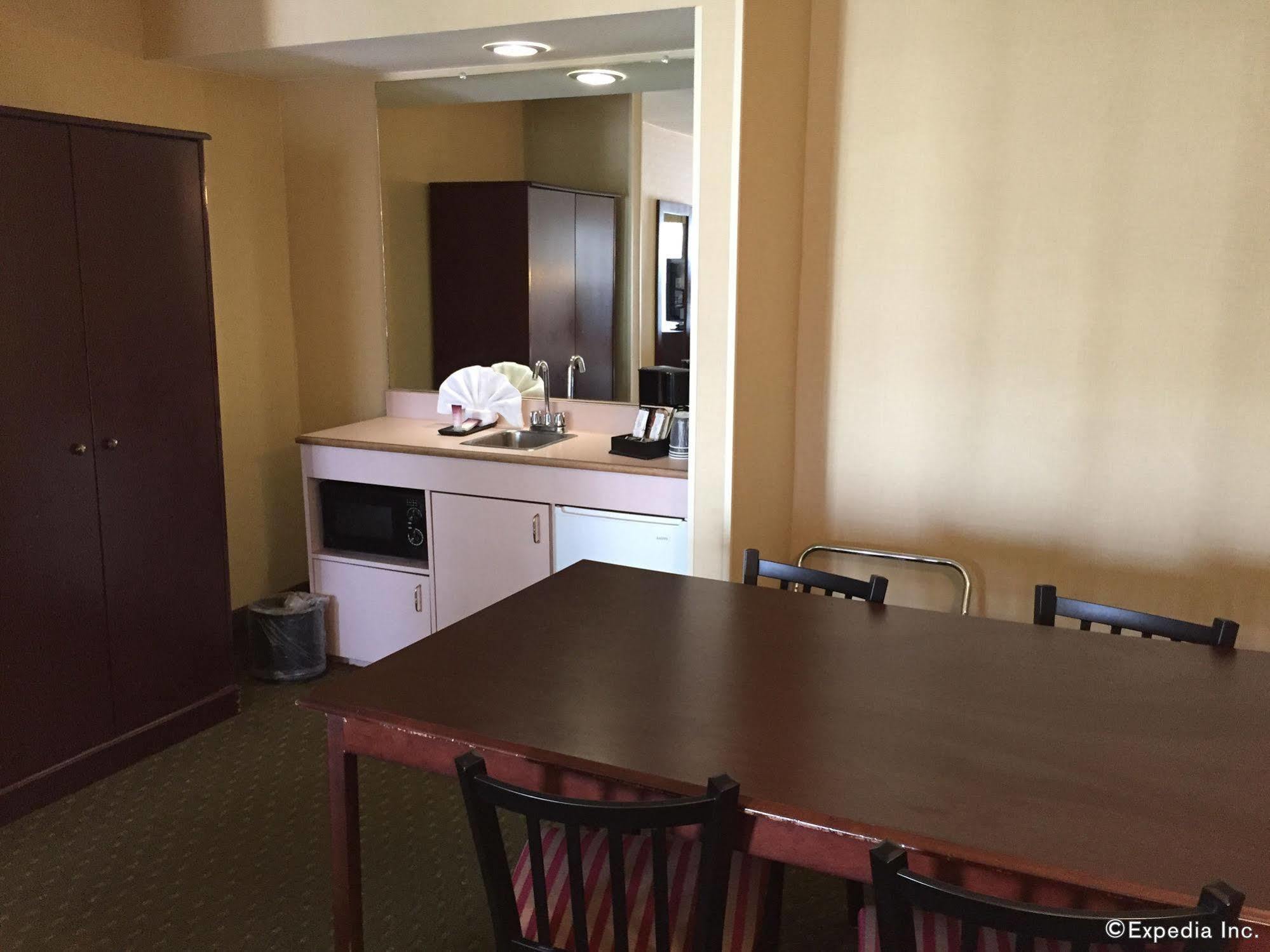 Hotel Camelot &