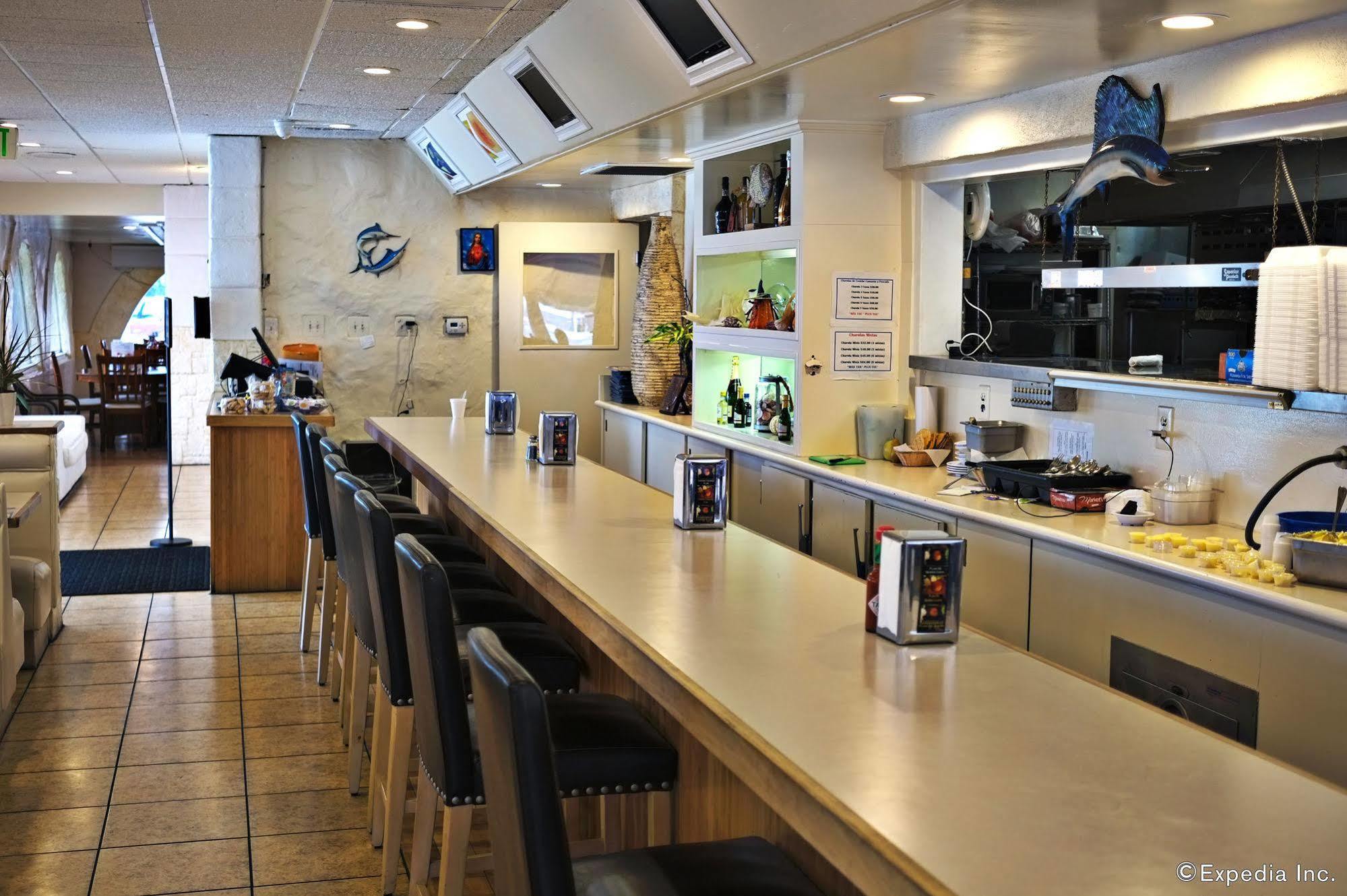 Pepper Tree Boutique Kitchen - Anaheim