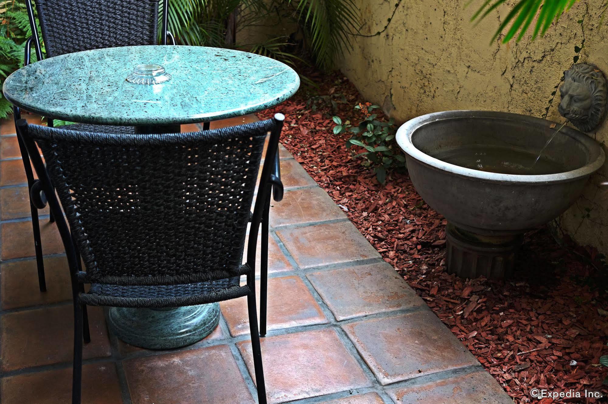 Pepper Tree Boutique Kitchen -