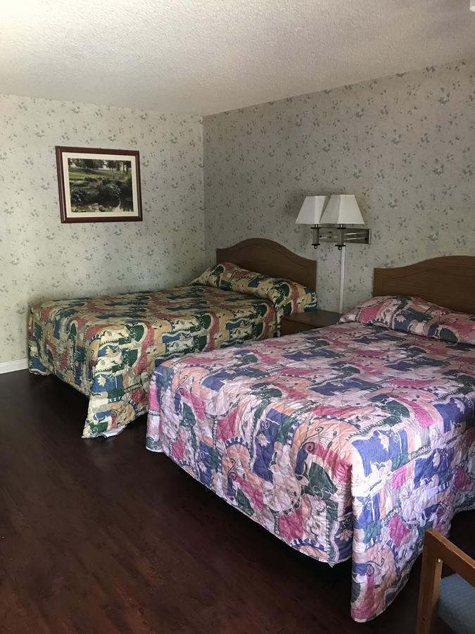 Hotel Akua Motor 2*
