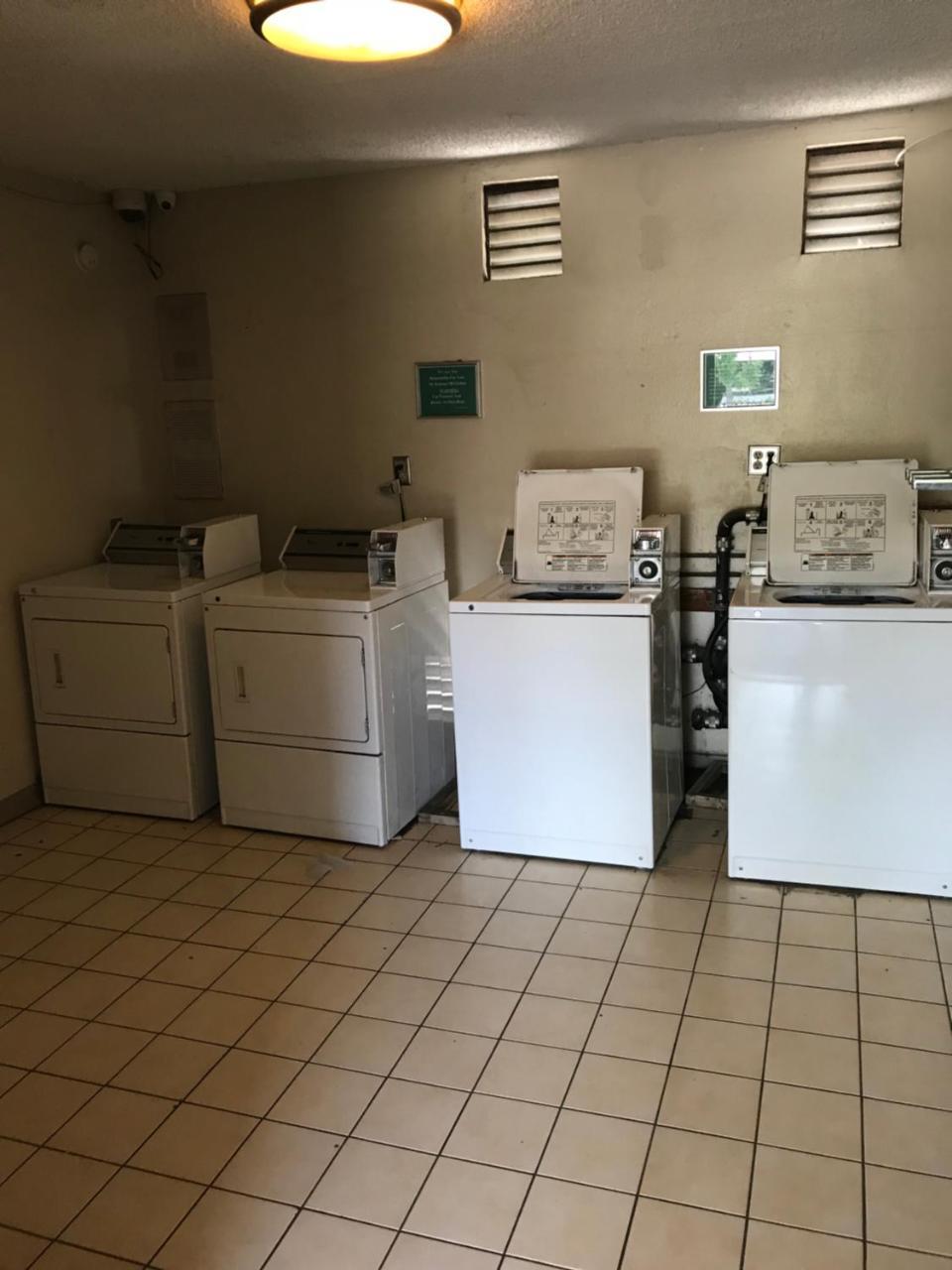Akua Motor Hotel Anaheim