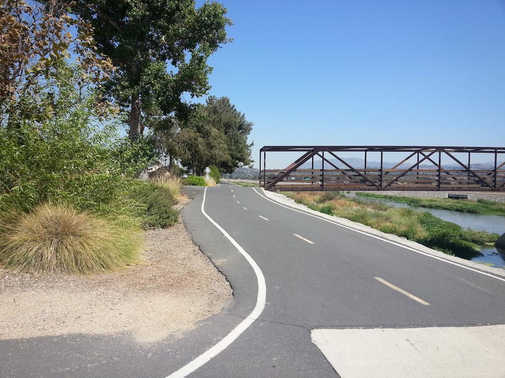 6 - Hills, Ca 2* Anaheim