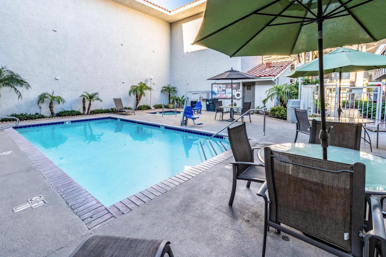 Hotel 6-anaheim, Ca Anaheim