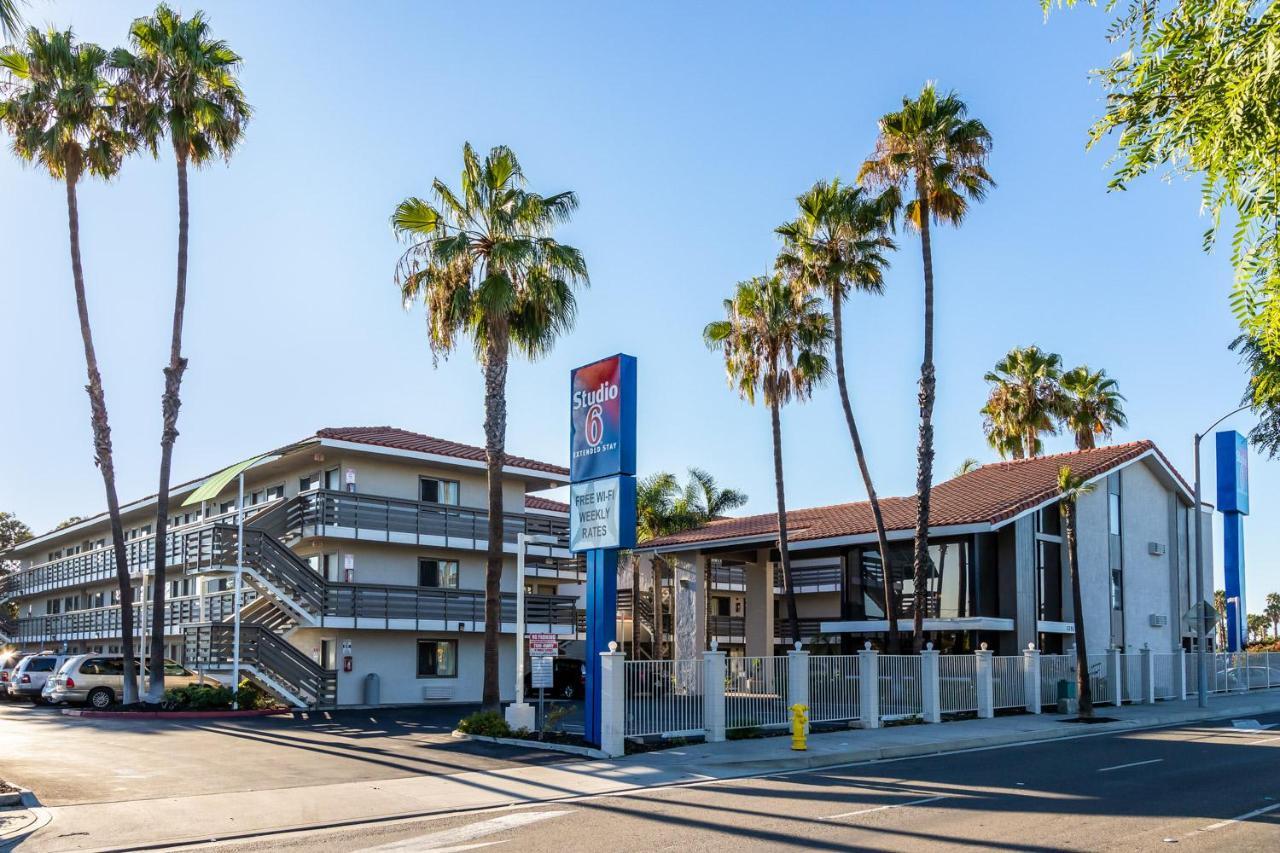 6-anaheim, Ca 2* Anaheim