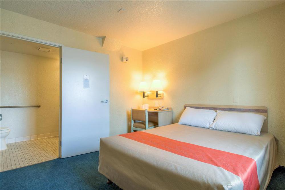 6-anaheim, Ca - Fullerton East 2*