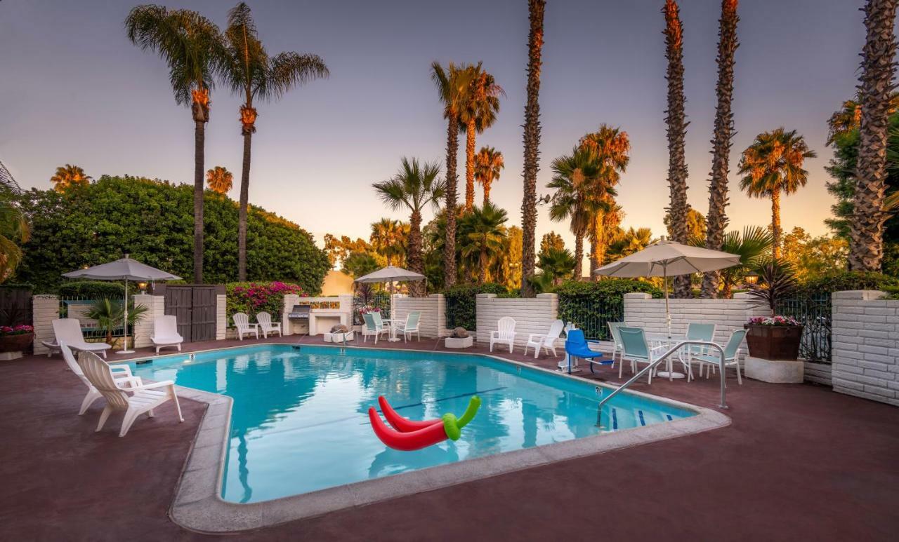 Pepper Tree Boutique Kitchen -