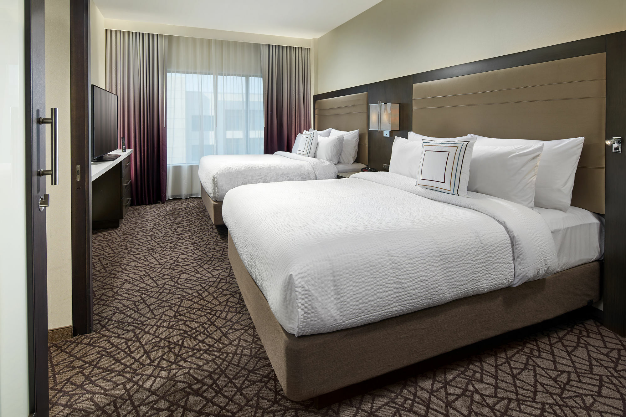 By Marriott At Resort/convention Center 3*