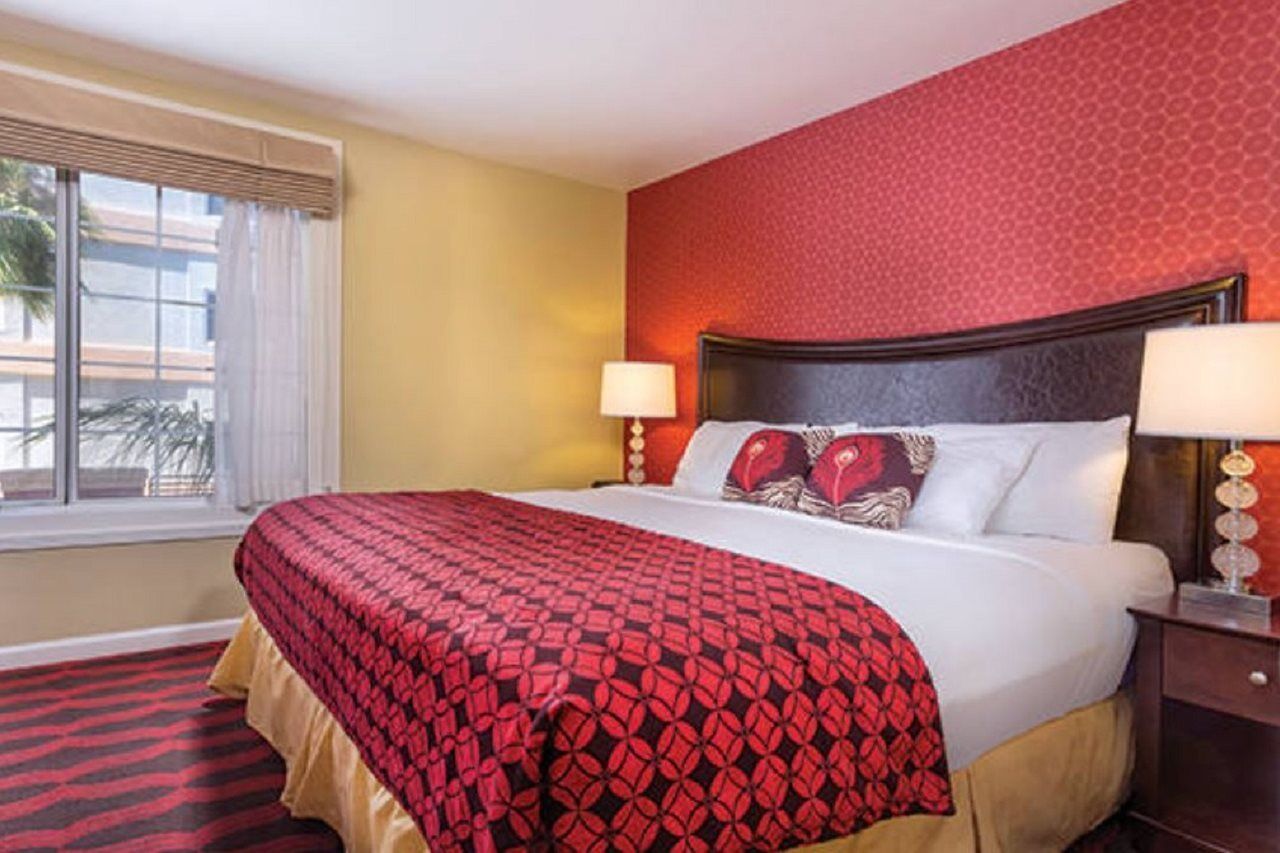 Peacock 3* Anaheim