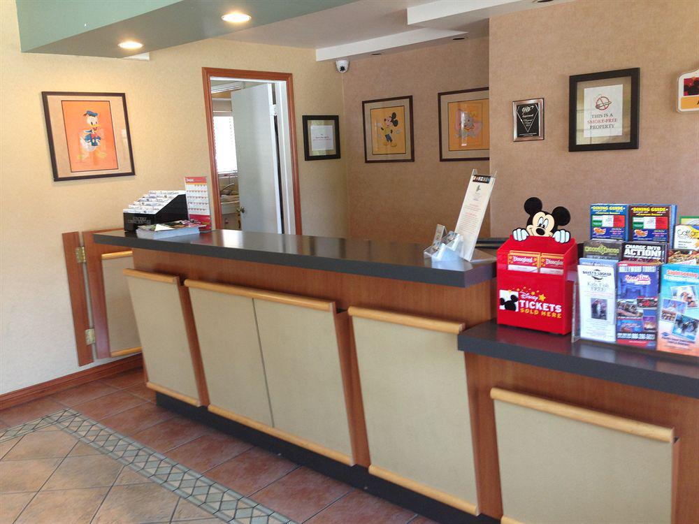 Alpine Near Convention Center And The Park Anaheim
