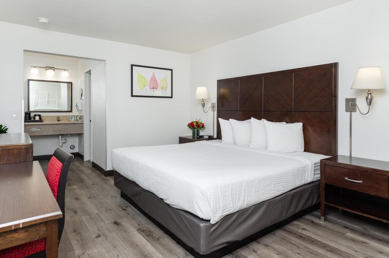 Hotel Alpine Near Convention Center And The Park