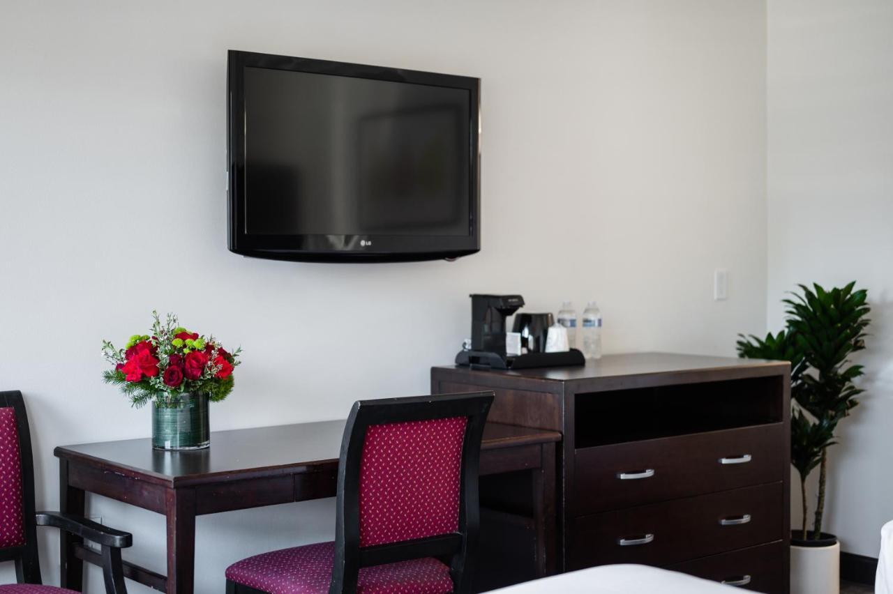 Hotel Alpine Near Convention Center And The Park